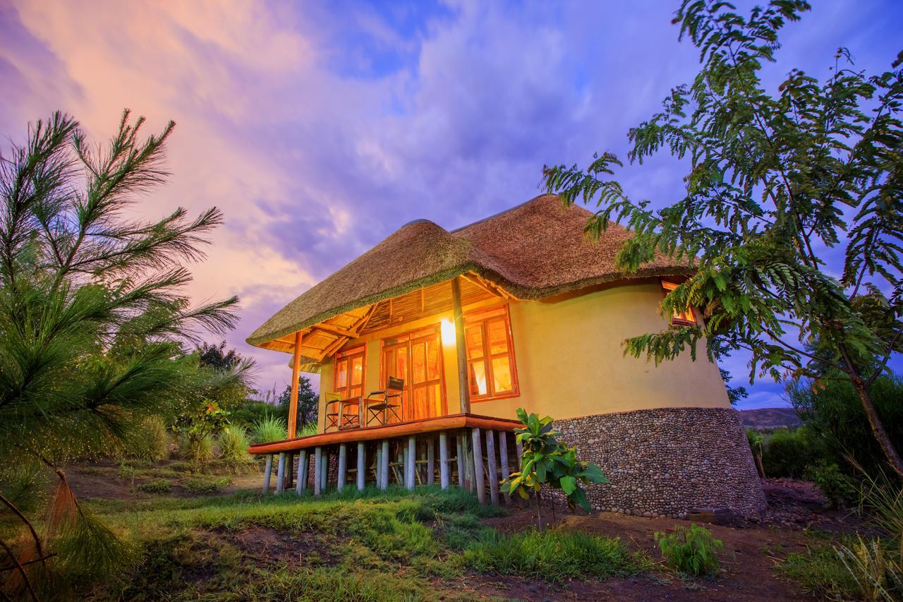 Wild Tracks Overland Camp Auberge de jeunesse Kasese